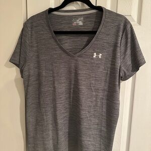Under Armour Women's Gray V-Neck heat gear Top